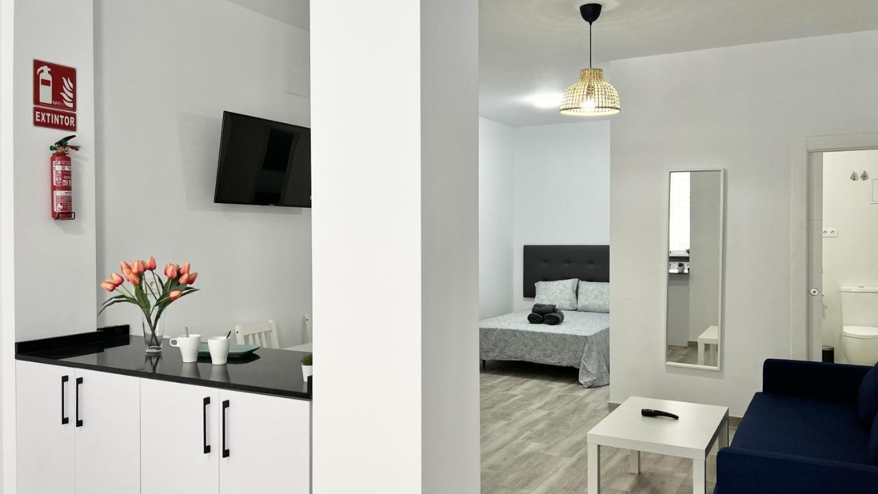 Los Tilos Suites-Vialia Málaga Extérieur photo